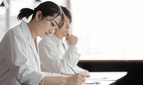 学ぶことが多く勉強に費やす時間が必要だった