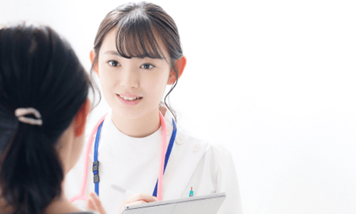 患者と信頼関係を築くリンパ浮腫外来看護師