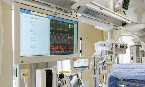 8:30：勤務開始（環境整備、診察の準備）について